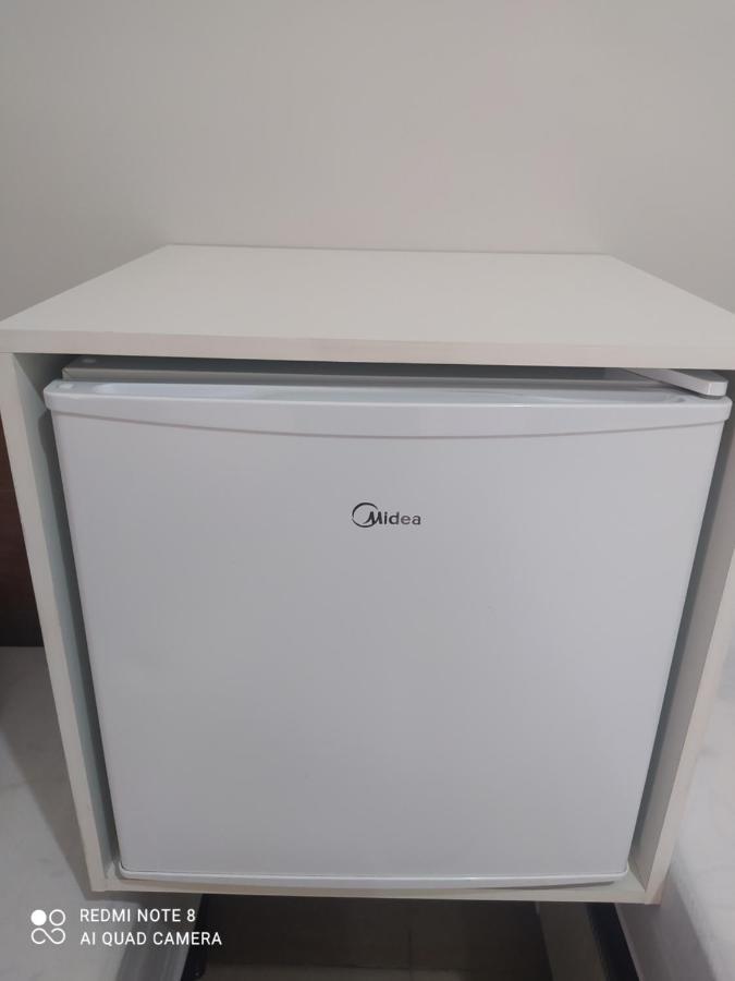 Pousada Quarto Com Ventilador,Ar Frigobar E Garagem 阿帕雷西达 外观 照片